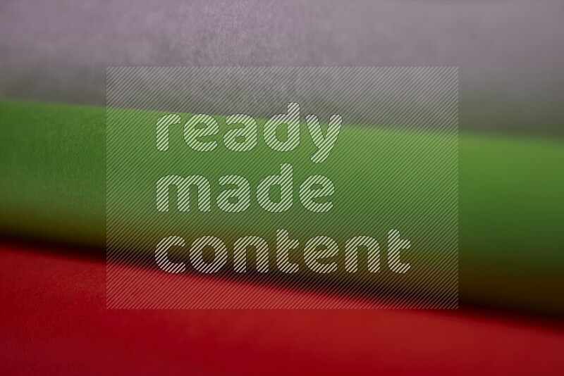 فن تجريدي يعرض المنحنيات المرتبة للأوراق الملونة