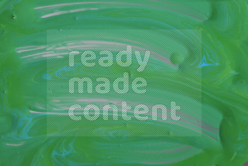 لقطات مقربة لأشكال مختلفة مرسومه باللون الأخضر