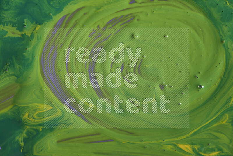 لقطات مقربة لأشكال مختلفة مرسومه باللون الأخضر