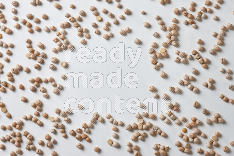 حمص علي خلفية بيضاء