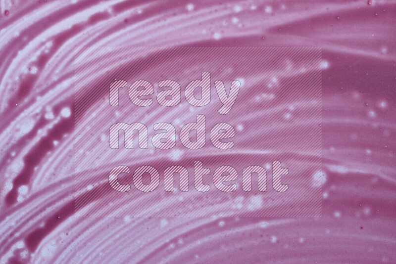 لقطات مقربة لأشكال مختلفة مرسومه باللون الأرجواني