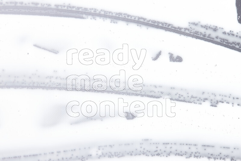 لقطات مقربة لأشكال مختلفة مرسومه باللون الأبيض