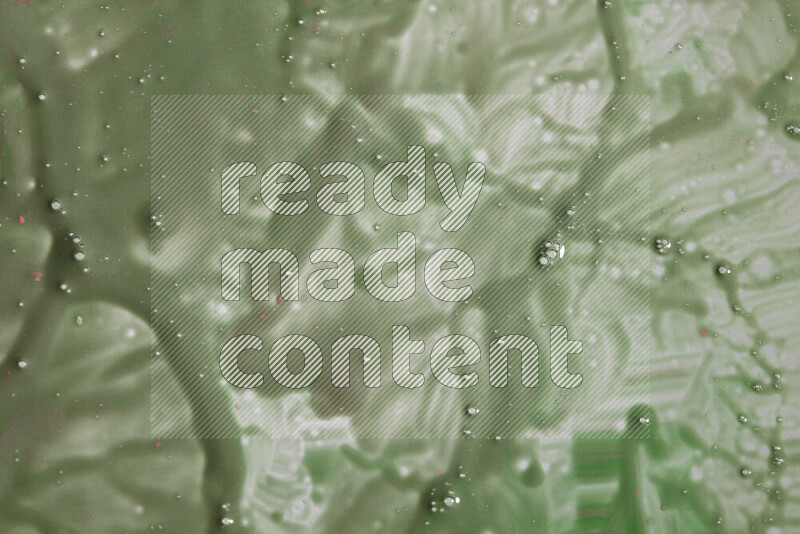 لقطات مقربة لأشكال مختلفة مرسومه باللون الأخضر