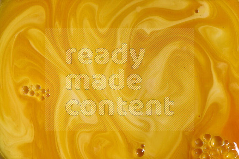 لقطة مقربة لأنماط دوامية باللون البرتقالي