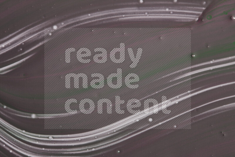 لقطات مقربة لأشكال مختلفة مرسومه باللون الأرجواني