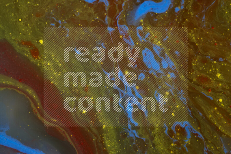 تظهر الصورة أشكال مختلفة من تداخلات اللون الأحمر والأزرق والأصفر