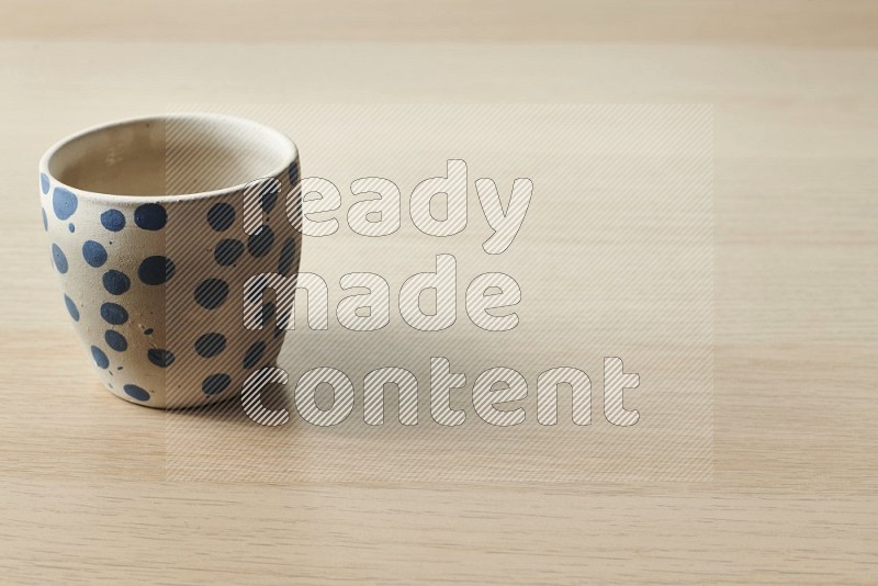 Pottery Cup on Oak Wooden Flooring, 15 degrees