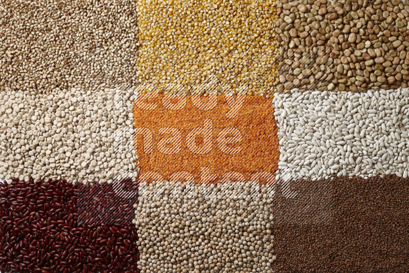 بقوليات مختلفة علي خلفية بيضاء