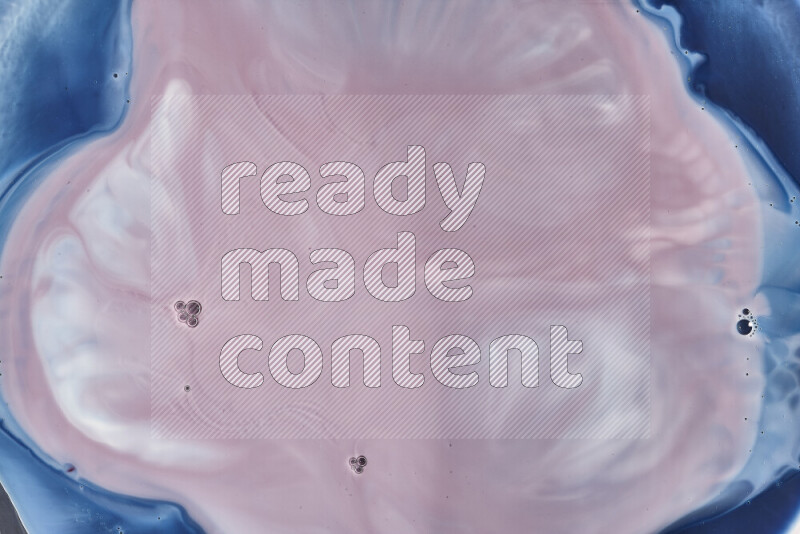 لقطة مقربة لأنماط دوامية باللون الأزرق والأحمر والأبيض