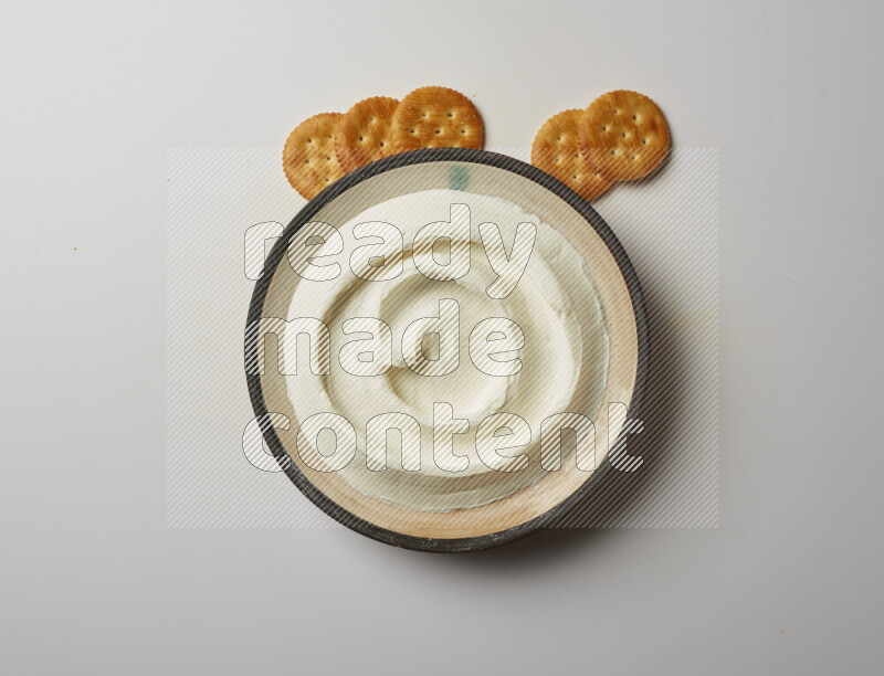 plain Lebnah in a pottery plate on a white background