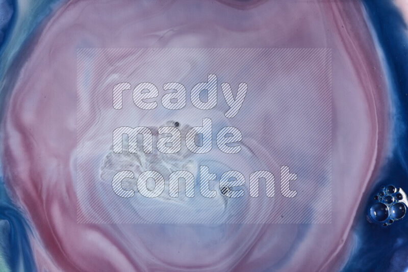 لقطة مقربة لأنماط دوامية باللون الأزرق والأحمر والأبيض