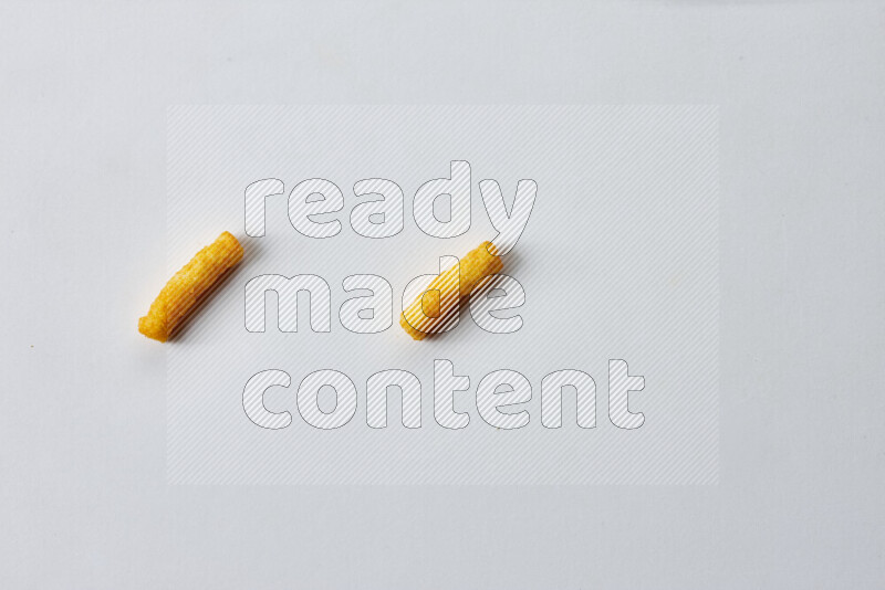 وجبات خفيفه علي خلفية بيضاء